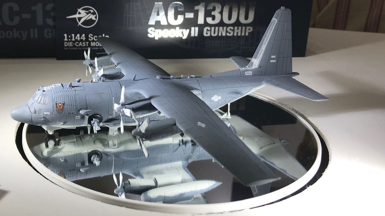 1/144 AC-130U スプーキーII ガンシップ-