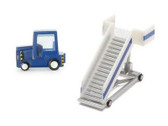 551861 | Herpa Wings 1:200 | Airport Accessories - Passenger Stairs + Tractor