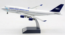 IF744AR0920 | InFlight200 1:200 | Boeing 747-400 Aerolineas Argentina LV-AXF (with stand)