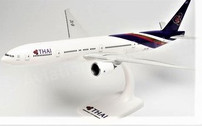 613309 | Herpa Snap-Fit (Wooster) 1:200 | Boeing 777-300 Thai HS-TKZ | is due: November 2021