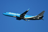 PH04444 | Phoenix 1:400 | Boeing 737-800 Amazon Prime Air N448CC | is due: July 2022