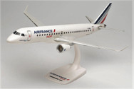 613477 | Herpa Snap-Fit (Wooster) 1:100 | Embraer E-190 Air France F-HBLQ | is due: August 2022