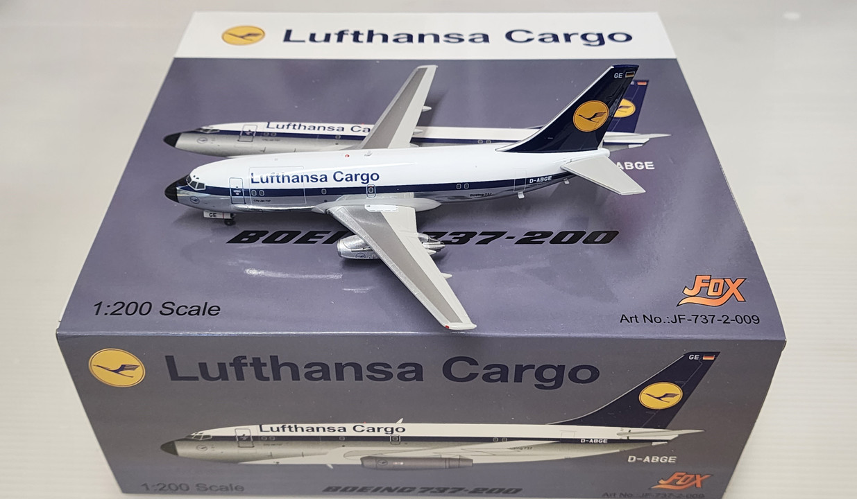 JF-737-2-009 | JFox Models 1:200 | Boeing 737-230C Lufthansa Cargo