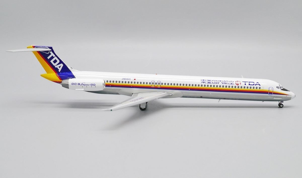 EW2M81003 | JC Wings 1:200 | McDonnell Douglas MD-81 TDA Domestic