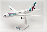 613668 | Herpa Snap-Fit (Wooster) 1:200 | Airbus A330-300 Eurowings Discover D-AFYR | is due: November 2022