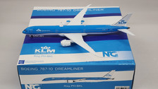NG56013 | NG Models 1:400 | Boeing 787-10 Dreamliner KLM Royal Dutch Airlines PH-BKL
