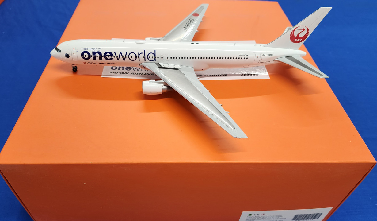 EW2763003 | JC Wings 1:200 | Boeing 767-300 Japan Airlines