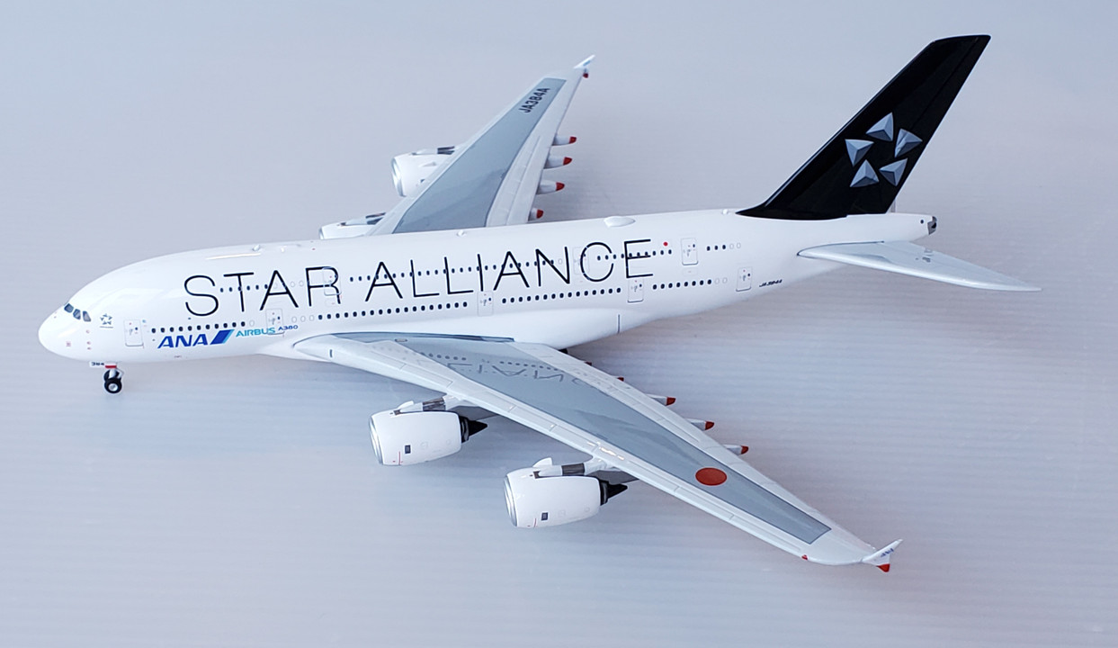 PH04468 | Phoenix 1:400 | Airbus A380-800 ANA JA384A, 'Star