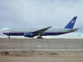 PH04508 | Phoenix 1:400 | Boeing B777-200ER N777UA United Airlines Battleship Gray| is due: March-2023