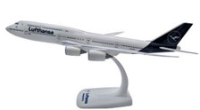 LW200DLH003 | Hogan Wings 1:200 | Boeing 747-8 Lufthansa D-ABYA