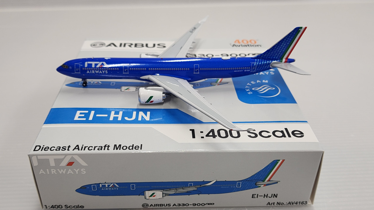 AV4163 | Aviation 400 1:400 | Airbus A330-900neo ITA Airways EI