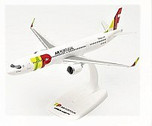 613835 | Herpa Snap-Fit (Wooster) 1:200 | Airbus A321LR TAP Air Portugal CS-TXF Amália Rodrigues