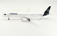 JF-A321-037 | JFox Models 1:200 | Airbus A321-271NX Lufthansa D-AIEM (with stand) | is due: September 2023