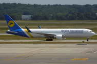 PH11834 | Phoenix 1:400 | Boeing 767-300ER Air Ukraine UR-GED | is due: October 2023