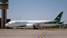 PH11842 | Phoenix 1:400 | Boeing 787-8 Iraqi Airways YI-ATC | is due: October 2023