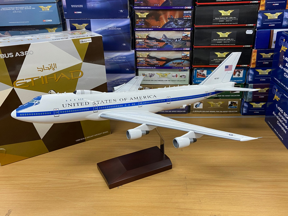 DME4B | Desktop Models 1:100 | Boeing E4B 40787 USAF 'Doomsday