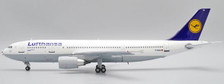 ERW2306002 | JC Wings 1:200 | Airbus A300-600R Lufthansa D-AIAU 'Football Nose' | is due: December 2023