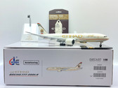 XX20317A | JC Wings 1:200 | Boeing 777-200LR Etihad A6-LRB (flaps down with stand) | is due: December 2023