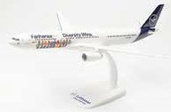 613897 | Herpa Snap-Fit (Wooster) 1:200 | Airbus A330-300 Fanhansa 'Diversity wins'