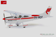 019477 | Herpa Wings 1:87 | Cessna 172L Martinair Flight Academy PH-MDF (plastic) | is due: April 2024