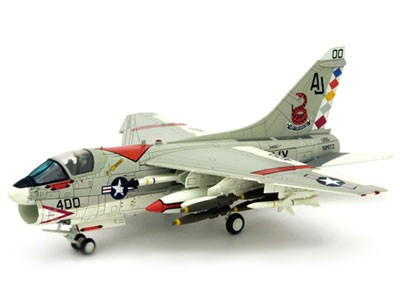 CW589308 Century Wings 1:72 Ling-Temco-Vought A-7E Corsair