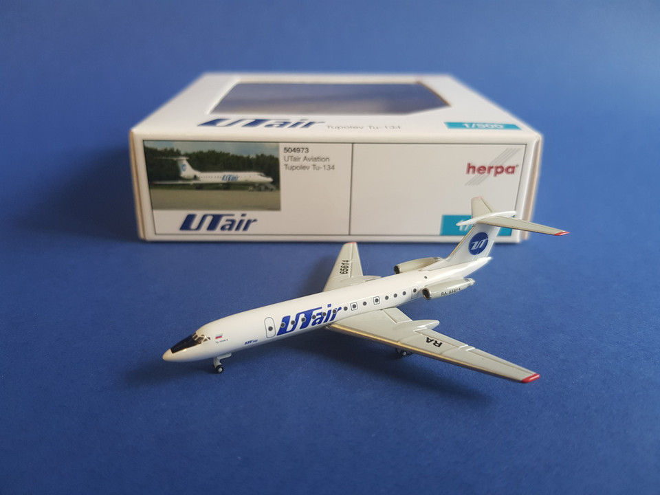 1//200 Herpa snapfit Jetairfly Boeing 737-800 Family Life alberghi 611145