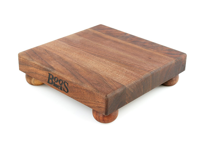 wood cutting board with feet