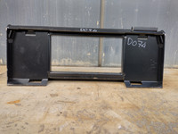 UNUSED MOUNT PLATE TO SUIT UNIVERSAL SKID STEER HITCH D074