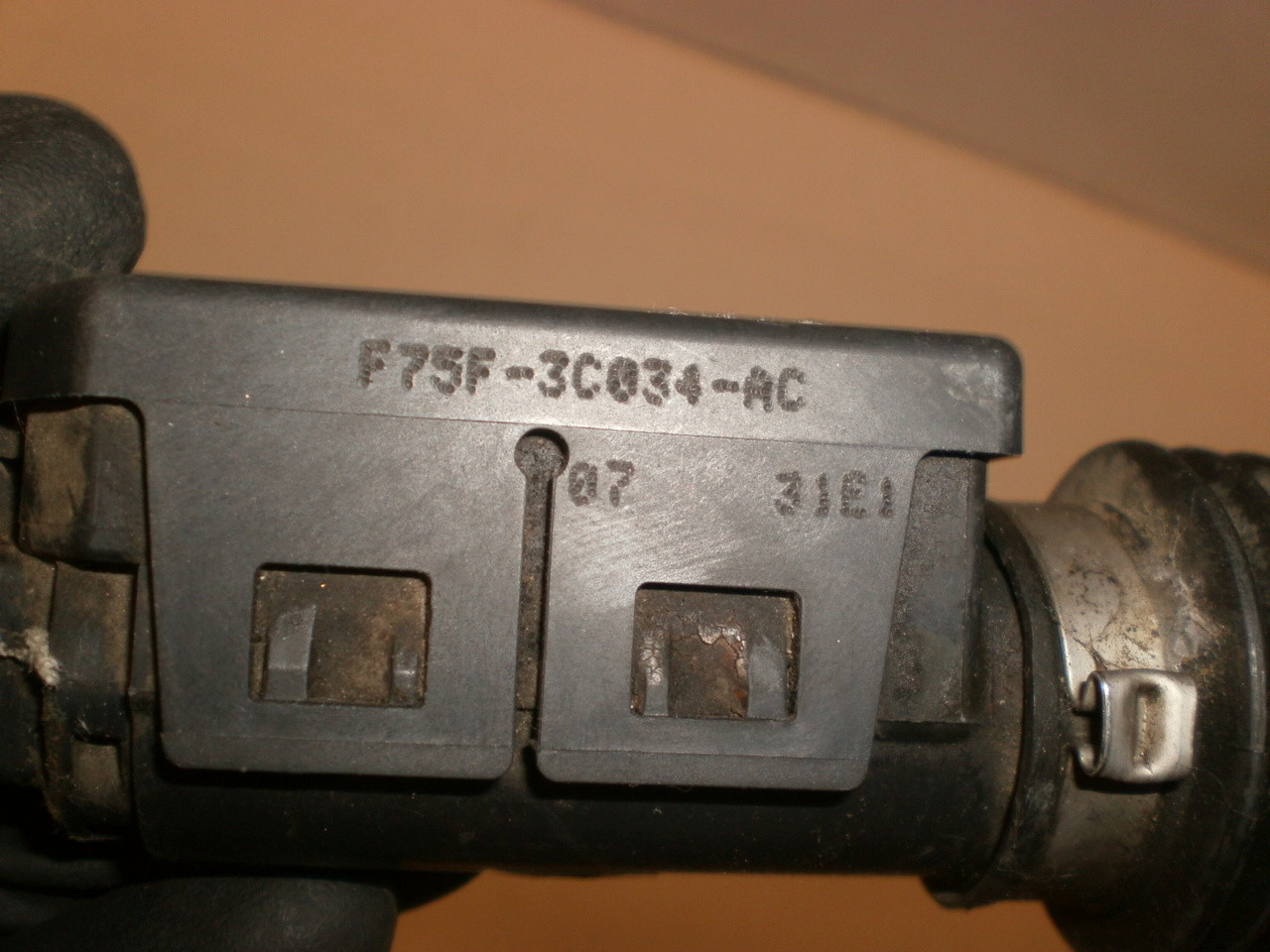 Used OEM Lincoln Navigator Air Ride Height Sensor - 1998-2002, Front Or Rear - 6 Month Warranty
