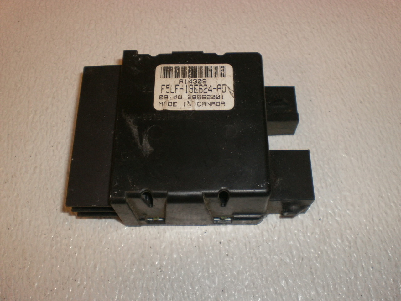 Electronic Control Module >> 1999 2002 Lincoln Navigator Electronic Control Module F5lf 19e624 Ad Xl1f 14b128 Aa Electronic Control Module >> 1999 2002 Lincoln Navigator Electronic Control Module F5lf 19e624 Ad Xl1f 14b128 Aa