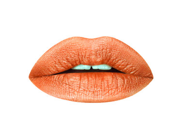 chewy apricot
metallic matte liquid lipstick