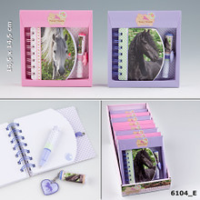 Horses Dreams note book with miniballpen
www.The-Village-Square.com
EAN: 4010070202064