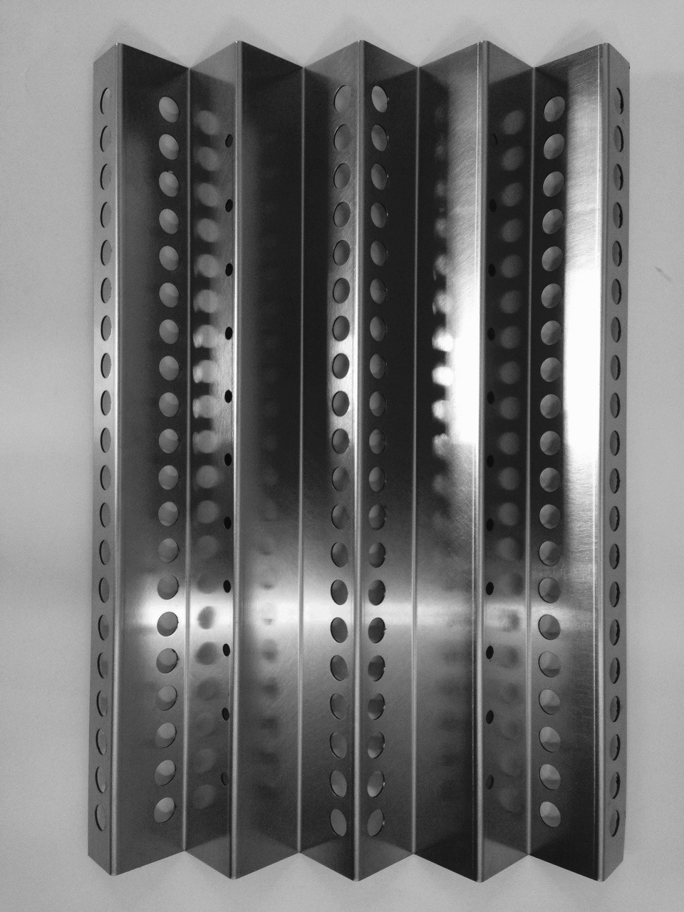 DCSHP3 18 5//8 x 9 7//8 Frontgate Ceramic rod radiant tray DCS