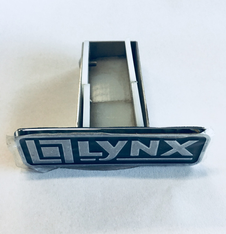 Lynx LBQ 9 volt Battery Tray with Logo - 80489