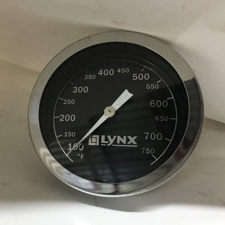 Lynx Hood Thermometer