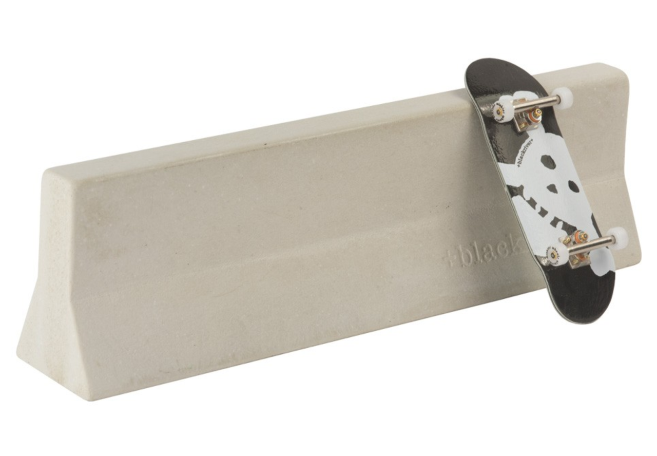 Blackriver Ramps Concrete Jersey Barrier Flatface Fingerboards