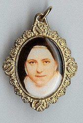 Saint Thérèse of Liseux Close-Up - Picture 8