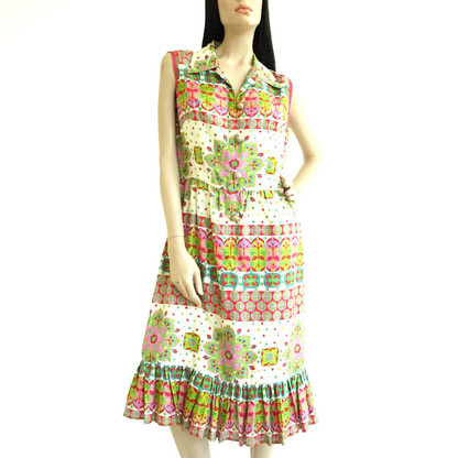 Vintage Dress | 1960s Tropical Polynesian Malaysian Silk Print Dress