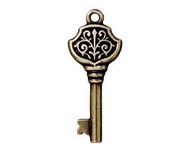 TierraCast Antique Brass Victorian Key Charm each(35262)