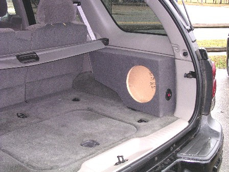 2002 tahoe sub box