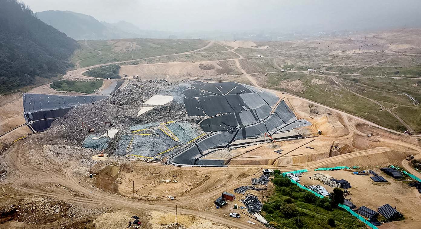 Photo of Doña Juana Landfill.