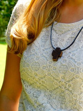PLAIN WOODEN CROSS NECKLACE WITH NO BEADS
