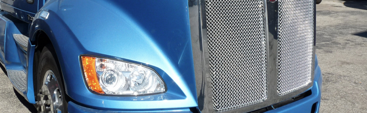 kw700.jpg Kenworth T700 Semi Truck.jpg
