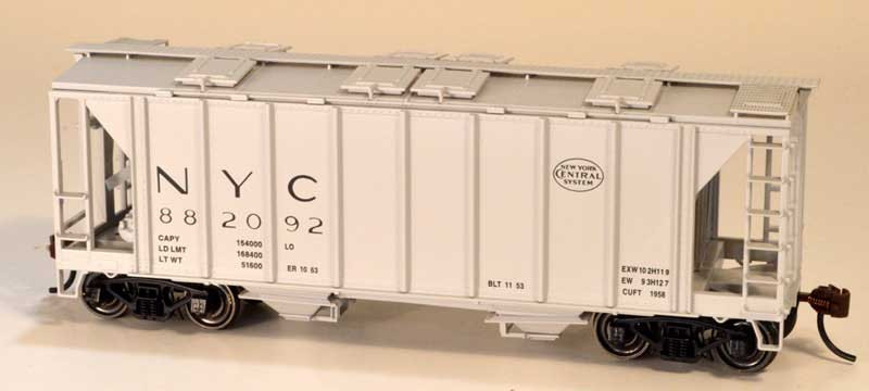 Bowser HO Scale 70-Ton 2-Bay Covered Hopper Central Soya/CSYX Red/Wht/Blue #125