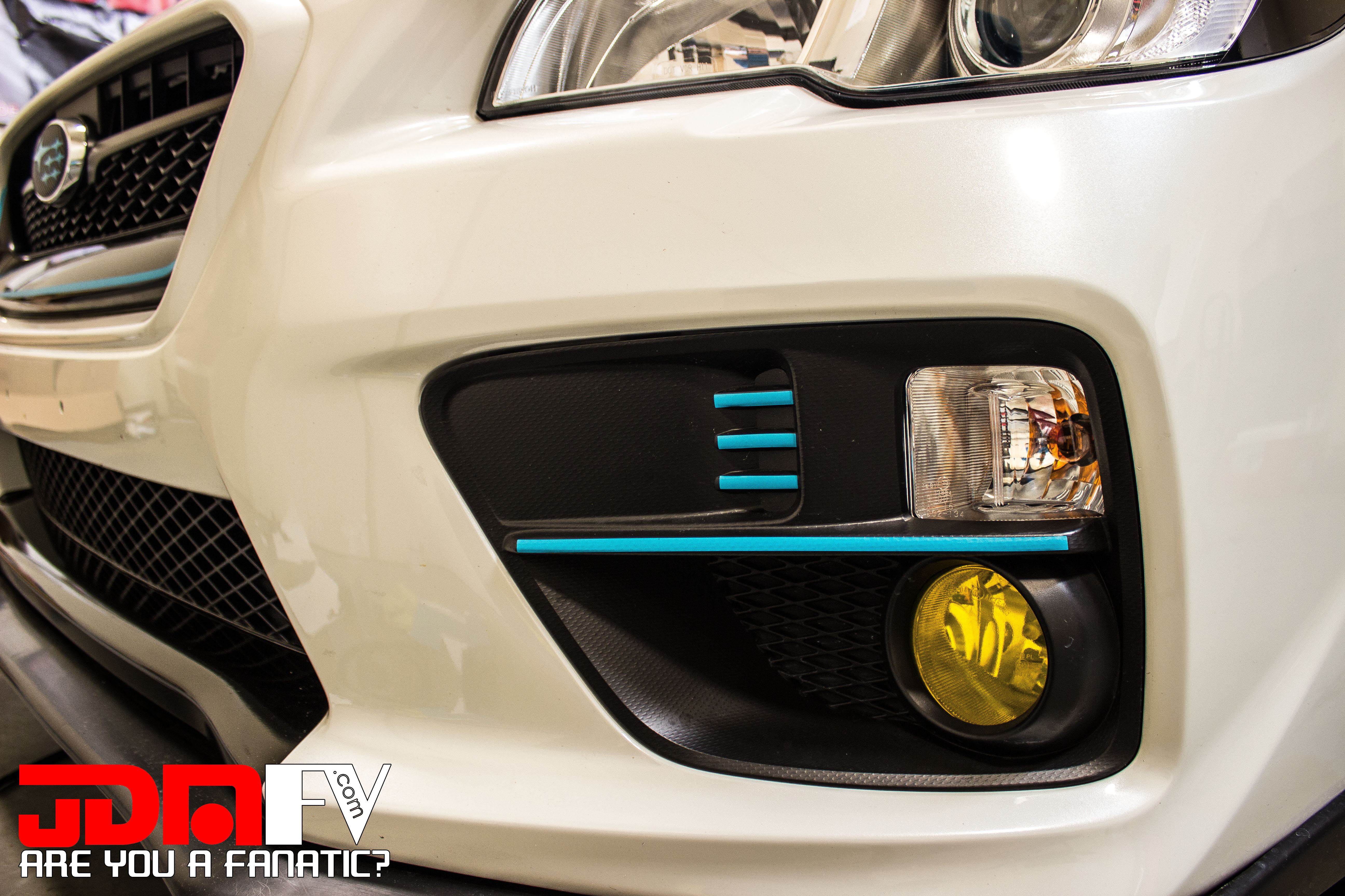 fog-bezel-pinstripe-kit-jdmfv.jpg fog-bezel-pinstripe-kit-jdmfv.jpg