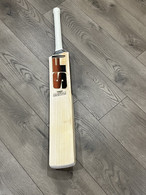 SF Incredible 7500 English Willow Cricket Bat