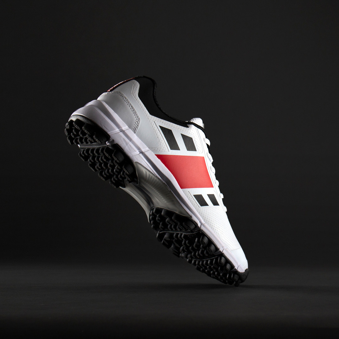 Gray Nicolls Velocity 2.0 Rubber Cricket Shoes