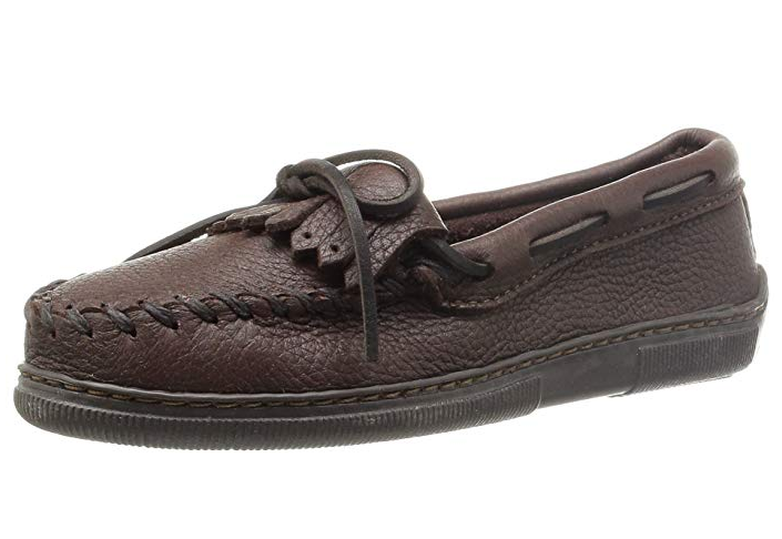 minnetonka women's moosehide fringed kilty moccasin