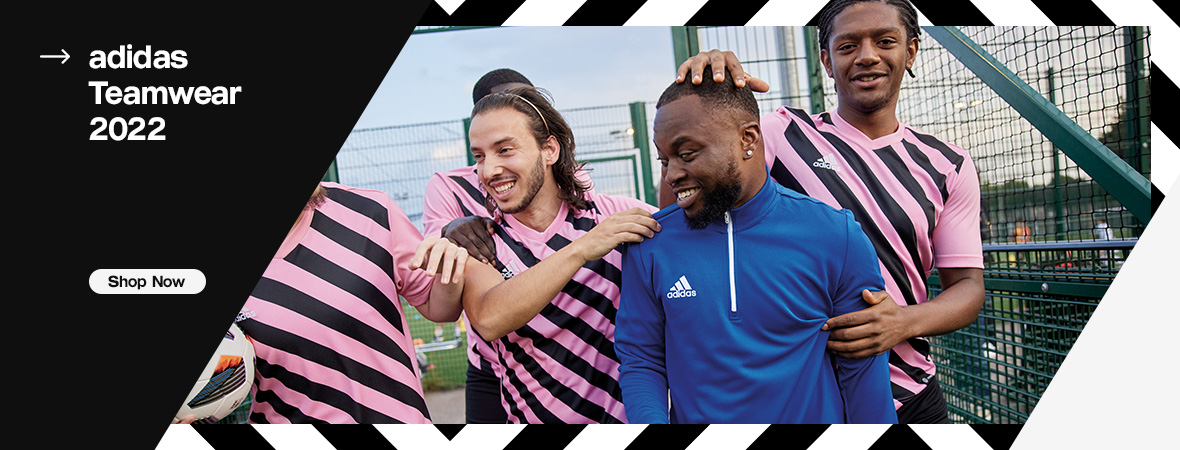 Stand out on the pitch in Umbro