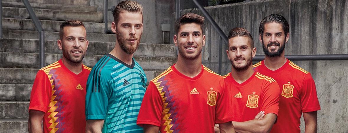 Spain football hot sale kit 2018